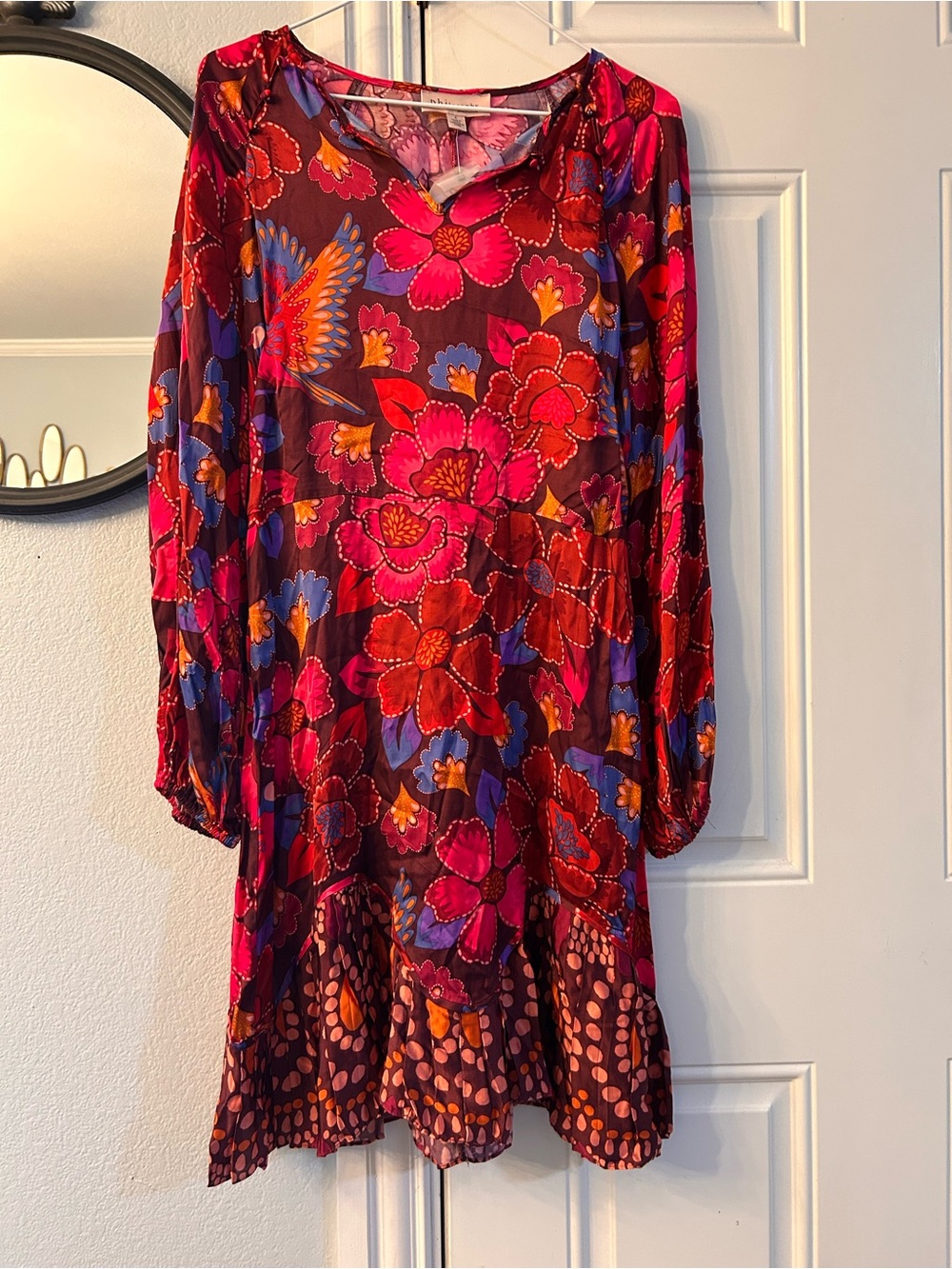 Philosophy Vibrant Floral Long-Sleeve Shift Dress in Magenta and Red